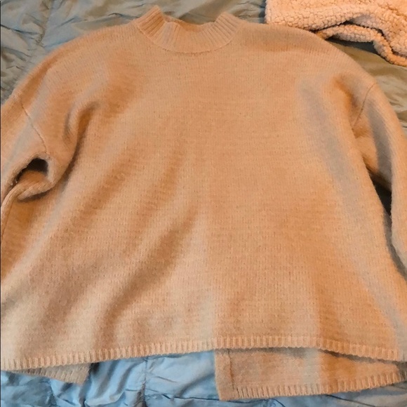 Forever 21 Sweaters - Forever 21 cream turtleneck with open back